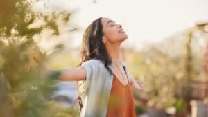 Mindful eating practices for improved health and well-being